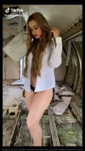 tik tok de mujeres en traje de baño #49