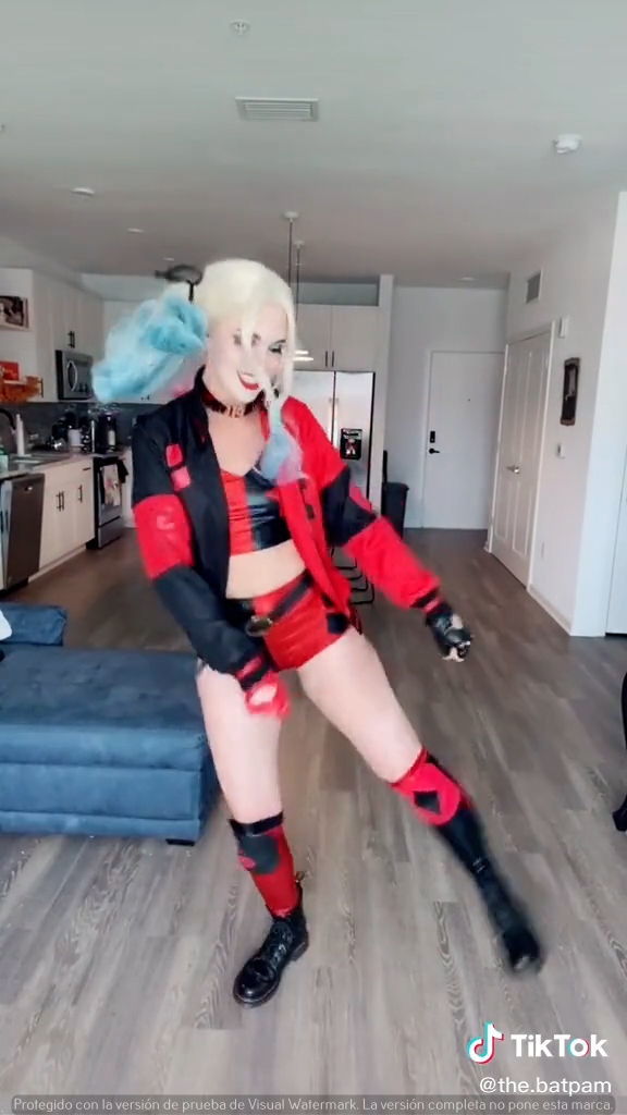 charly damelio sexy