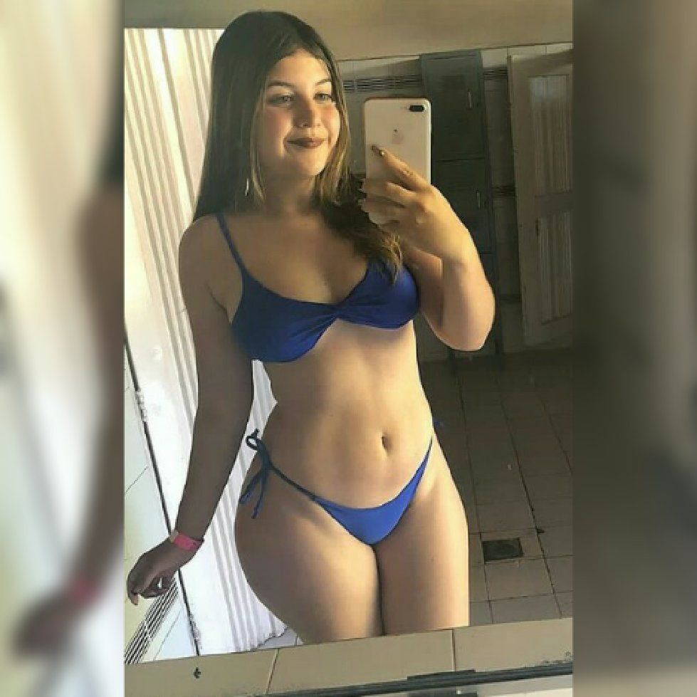 karen lopez  boobs