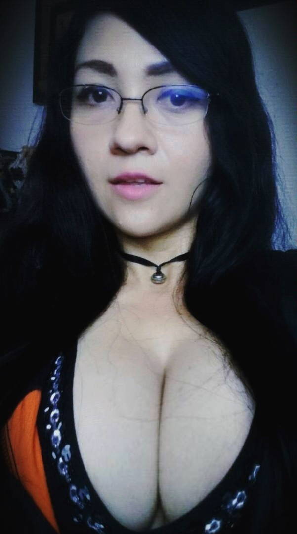 viryd in the mirror buttplug