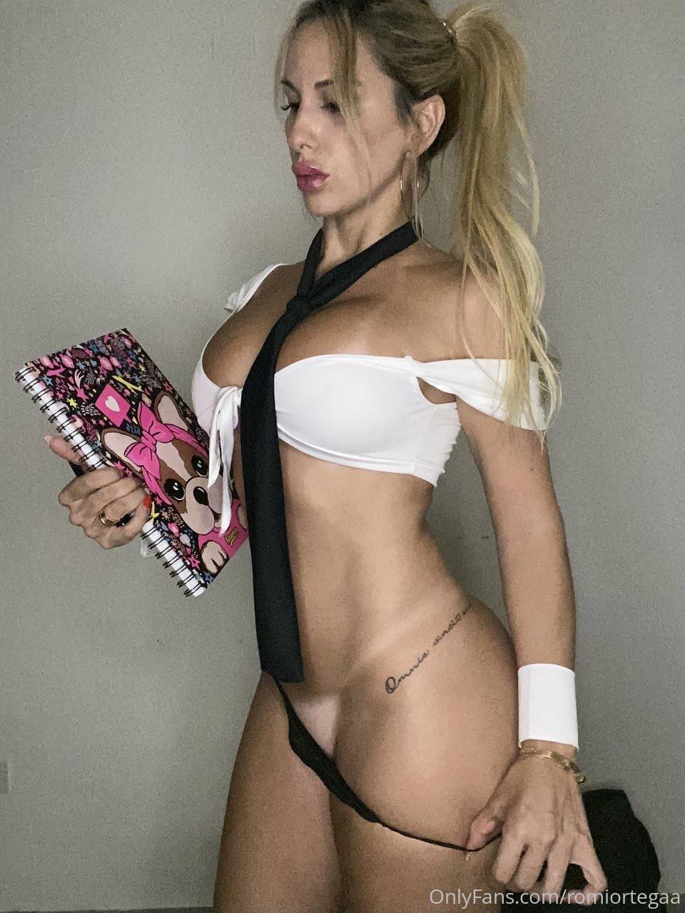 porn pics romiortegaa 