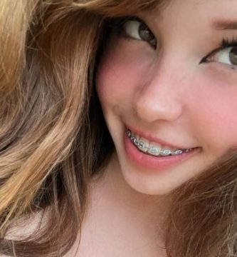 belle delphine super good girl / black thong / tanga negra