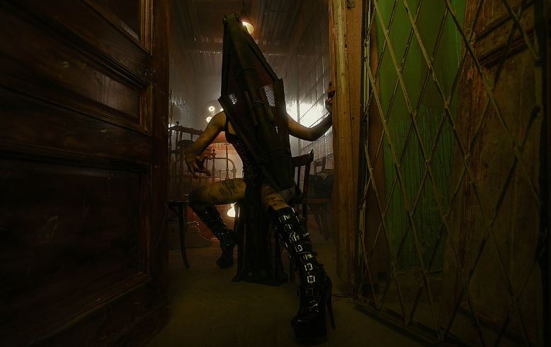 Olyashaa - Pyramid Head