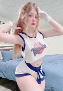 Diovana Konigsreuter - Lola Bunny Onlyfans XXX