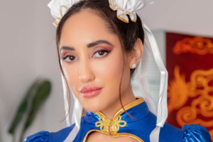 [VRCosplayX] Chloe Amour as Chun-Li
