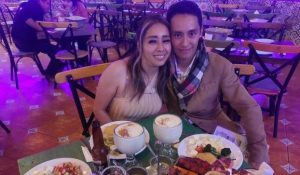 APORTE - Frente a la cámara es todo una puta MX