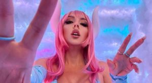 Dragonair - Darshelle Stevens