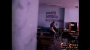 [VIDEO] Capturados cogiendo en el salón de clases