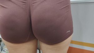 Flakita nalgona cometrapo