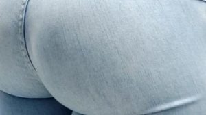 Petisa nalgona jeans