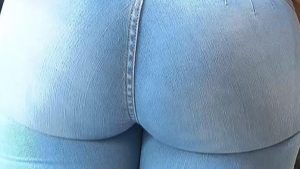 Culito en jeans pocketless