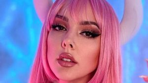 Dragonair - Darshelle Stevens