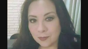 Puta Maestra se coge a sus alumnos y destruye su vida. 18+